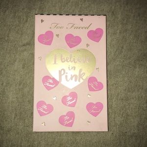 Too faced I Believe in Pink pallet